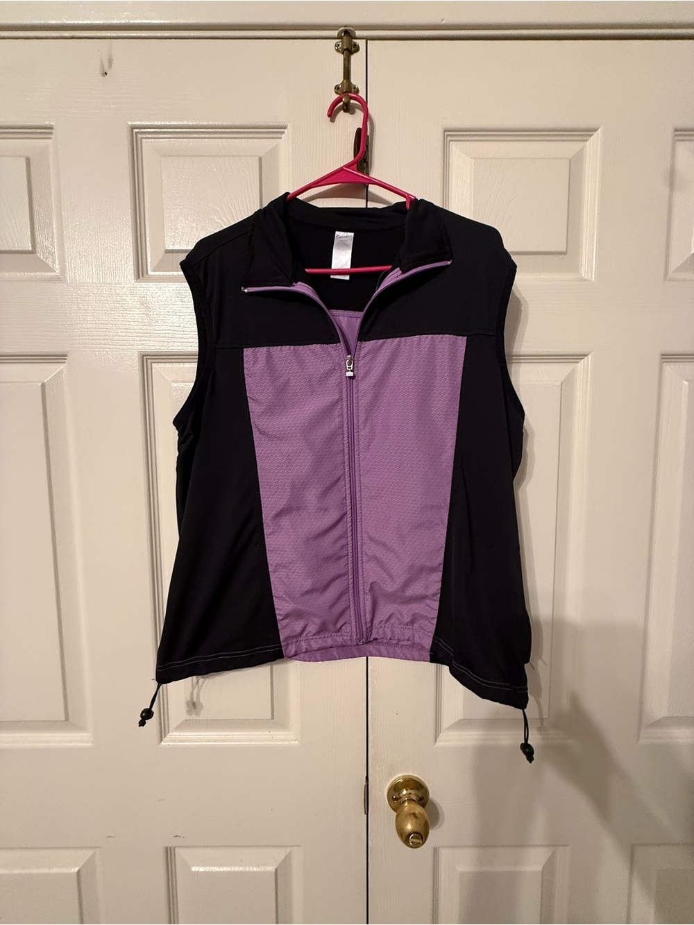 Women’s Black and Purple Zip-Front Active Vest